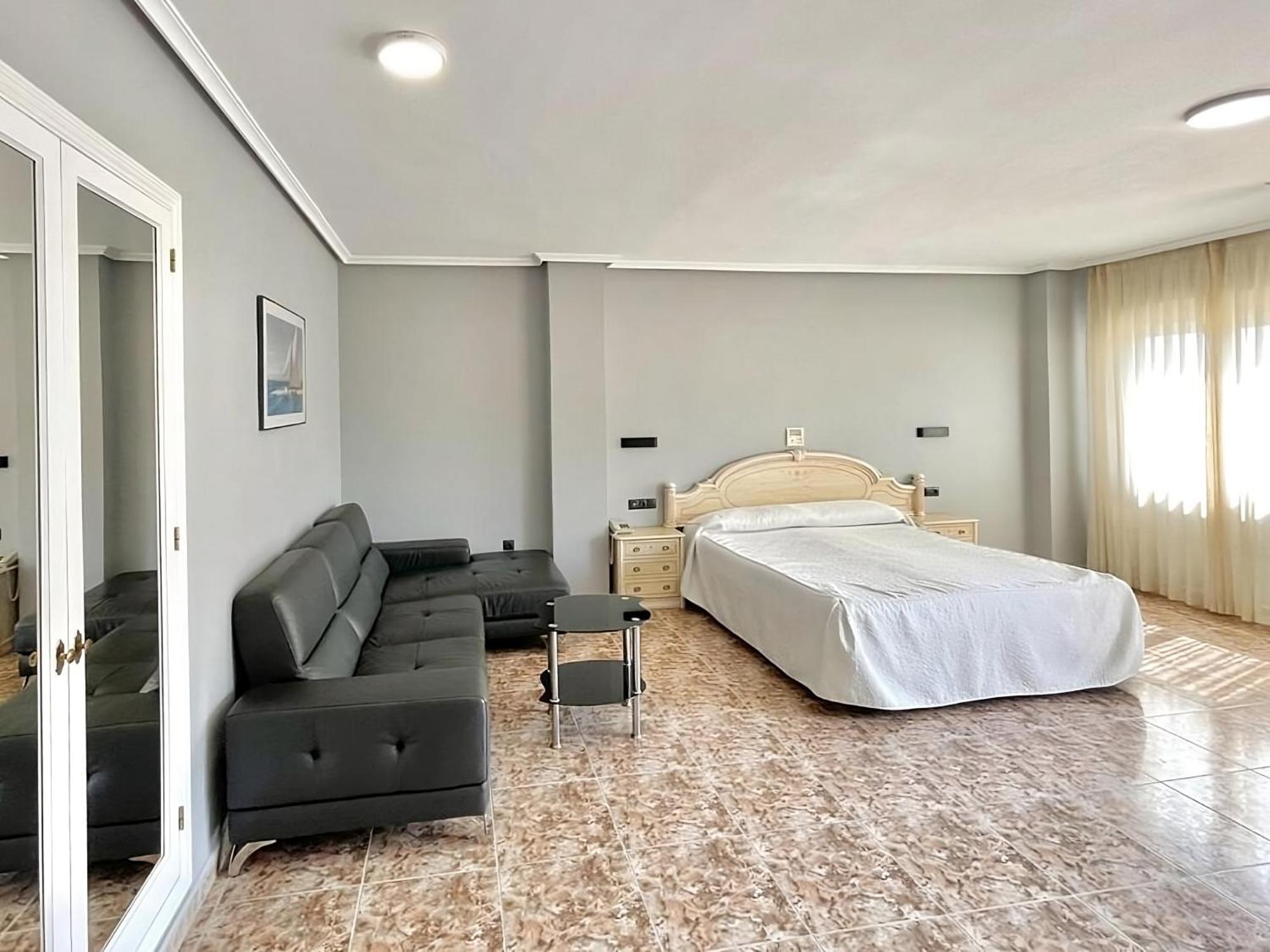 Hotel Parquemar Premium Beach グアルダマル・デル・セグラ エクステリア 写真